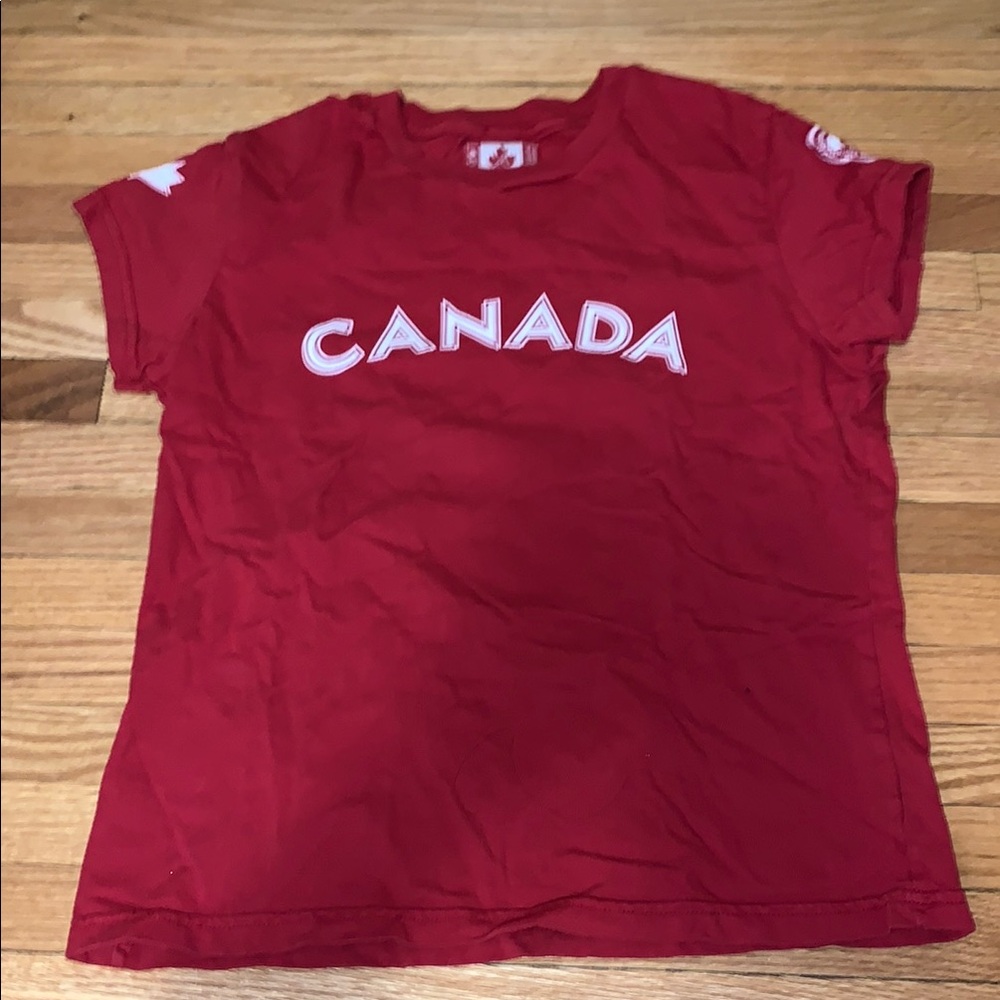 Roots CANADA Red Short Sleeve Tee